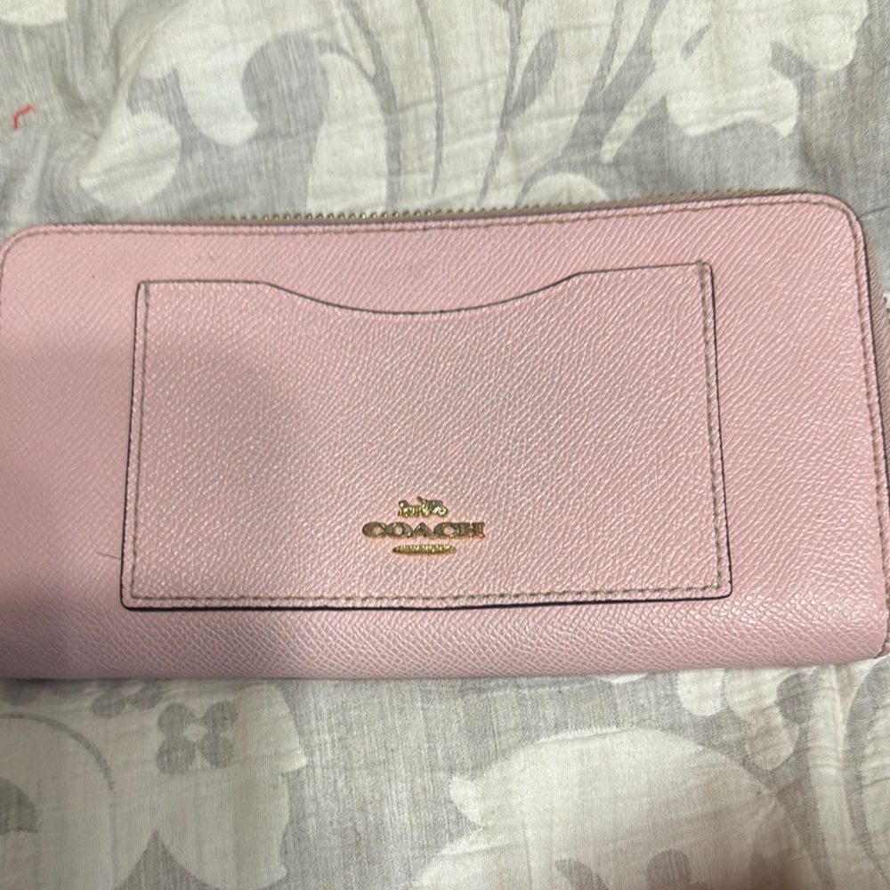 Coach Pink Leather Wallet Minimalist Design